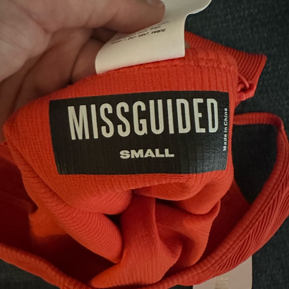 Missguided + Vibrant Orange Ribbed Tank Top - Picture 4 of 5